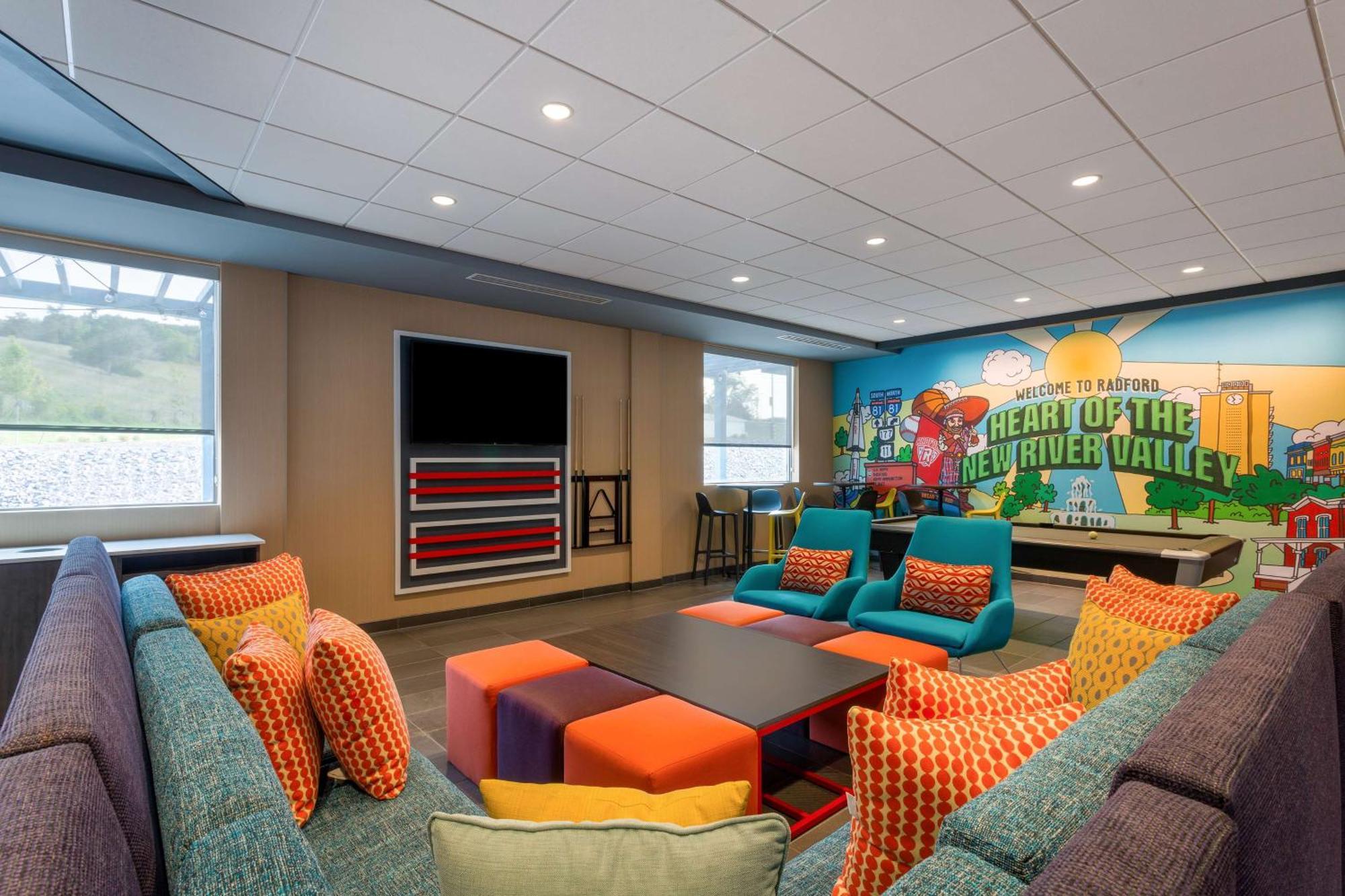 Tru By Hilton Radford Hotel Christiansburg Bagian luar foto
